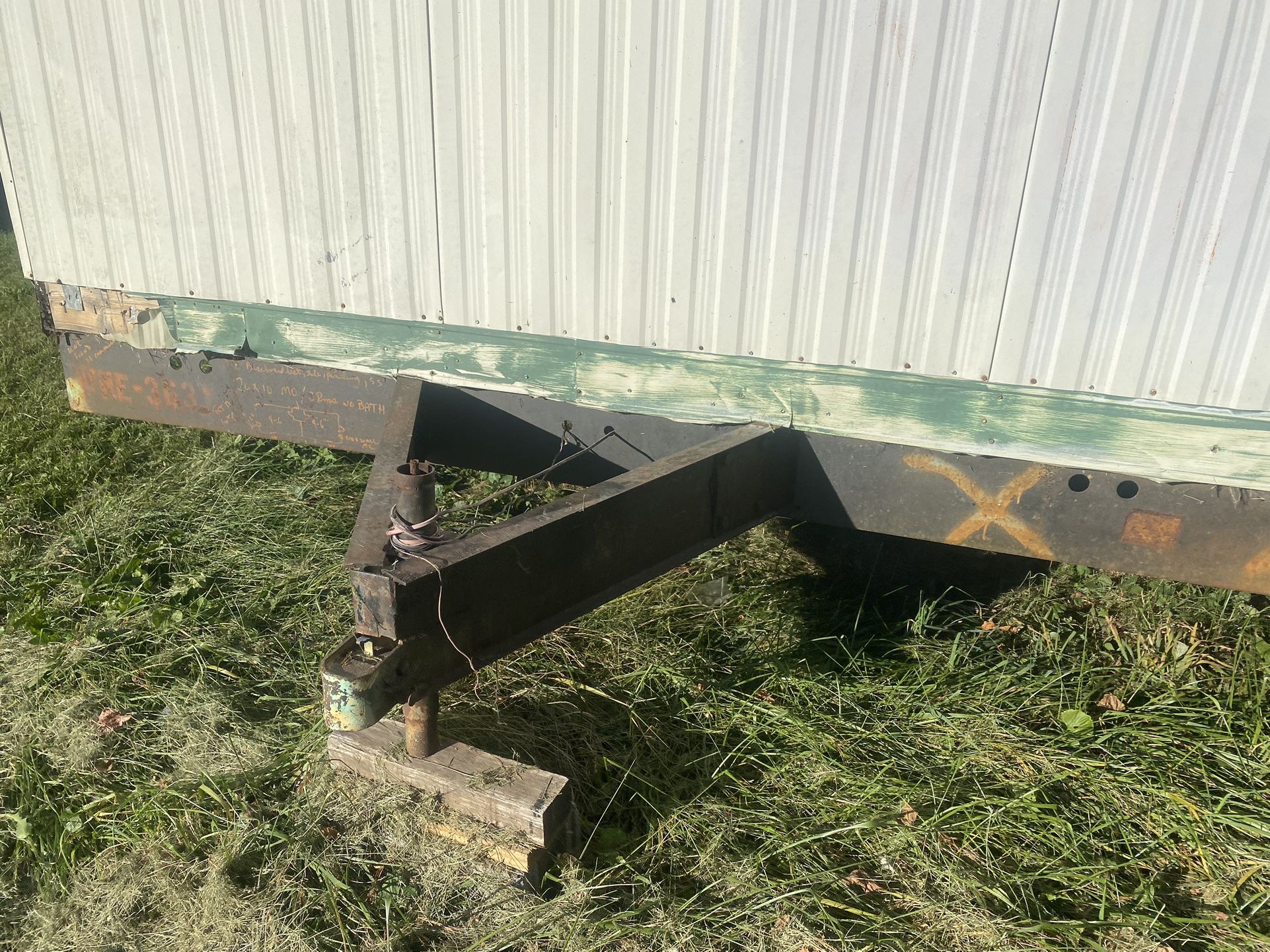 Very Nice Two Rooms Trailer Handmade No Tile Needed. I Have No Title Of It.