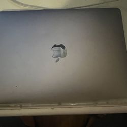 Apple Macbook 2017. No Charger