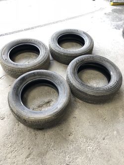4 225/65R17 set of Firestone tires
