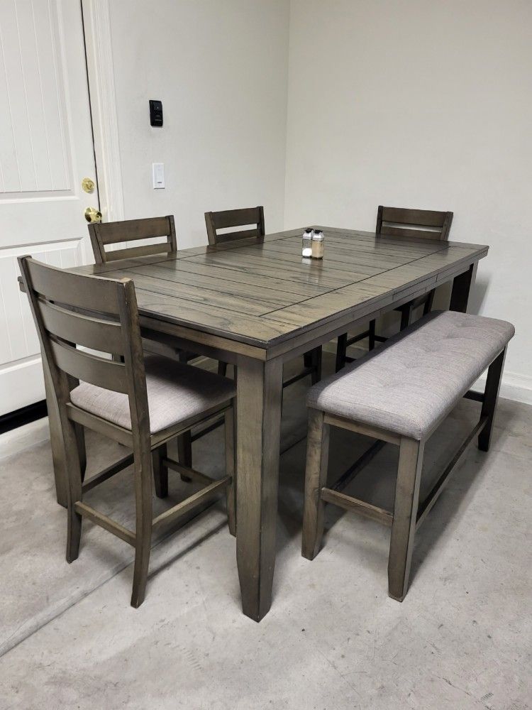 Table Set "6 Seats" Great Condition