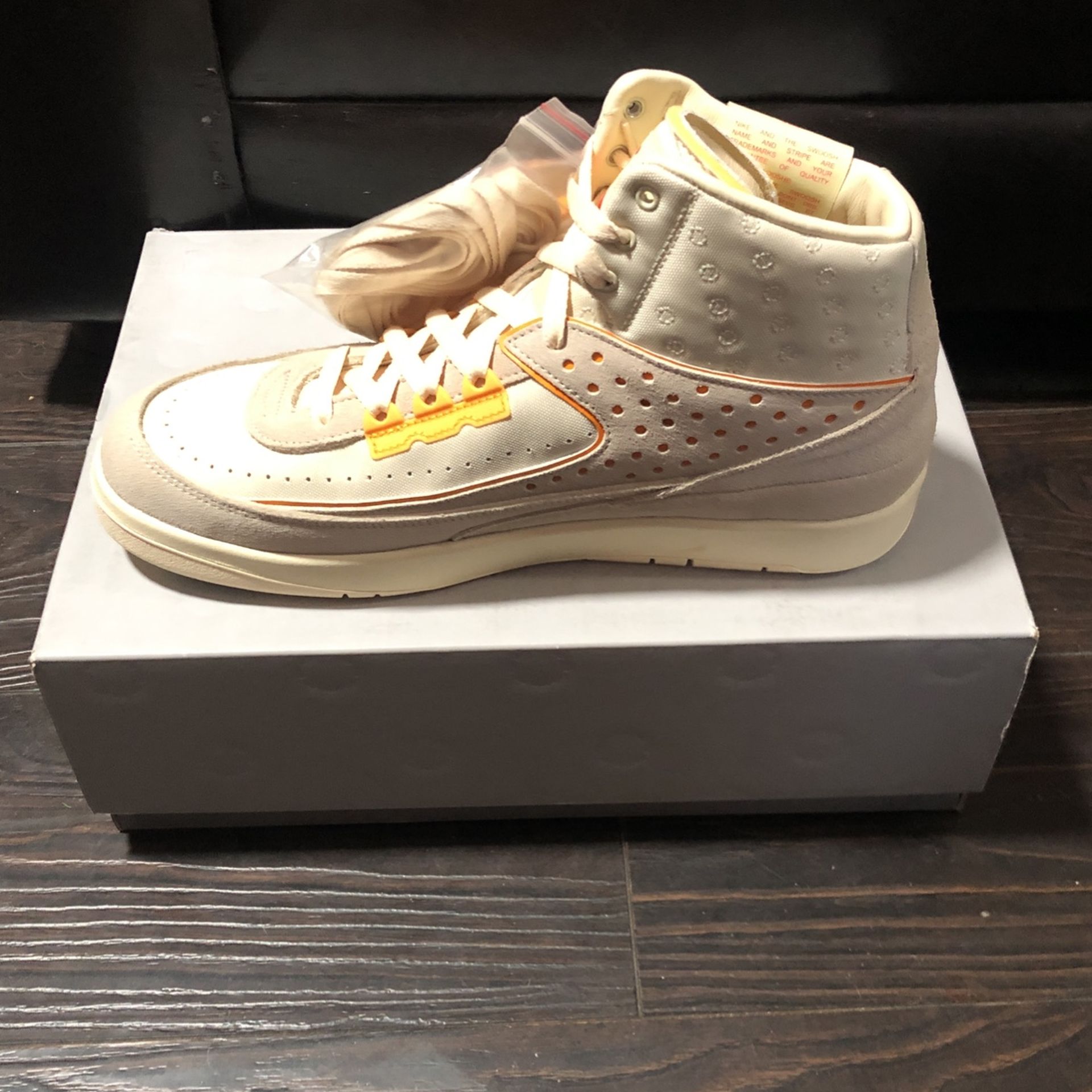 AIR JORDAN 2 X UNION RATTAN $180