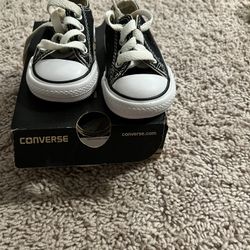  Black Converse Shoes Size 2
