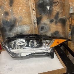 2019 2020 Honda HR-V OEM USED Left Side Halogen W/LED headlight