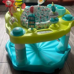Exersaucer For baby ! Barely Used 