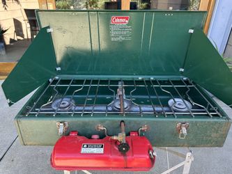 Coleman 3 Burner White Gas Stove With Stand
