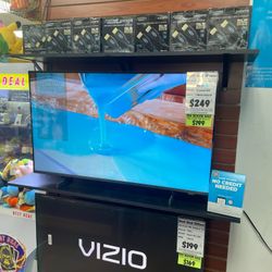 43-Inch Samsung UHD 4K Crystal LED Smart TV 2160P (UN43U8000F) SKU5723
