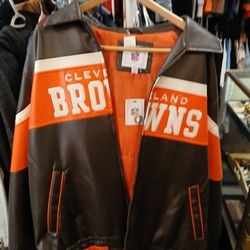 Vintage Clothing, NFL Items, Harley Davidson Items,antiques, Furniture, Toys 