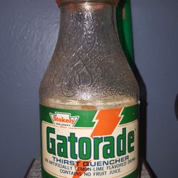 Vintage Gatorade Glass Bottle  Stockley Van Camp . EMPTY