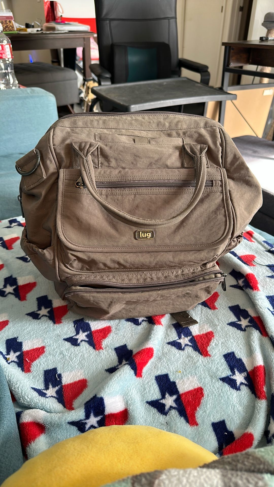 Lug Via Backpack - Tan