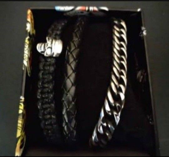 ED HARDY 3 Unisex Stackable Bracelet Set, skull - black New