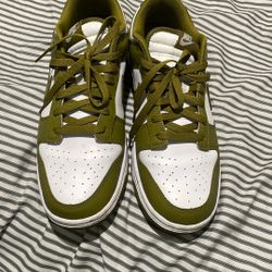 Nike Dunks 