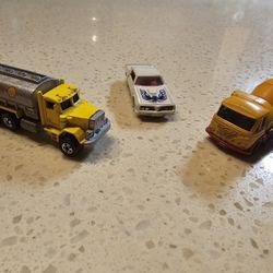 Match Box Hot Wheels And Tomica