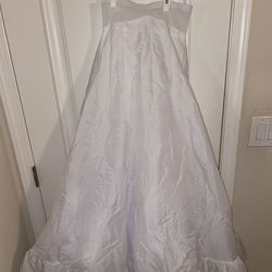 David’s Bridal White Crinoline 
