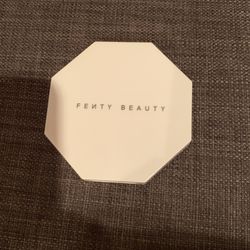 Fenty Beauty Trophy Wife Highlighter New $20