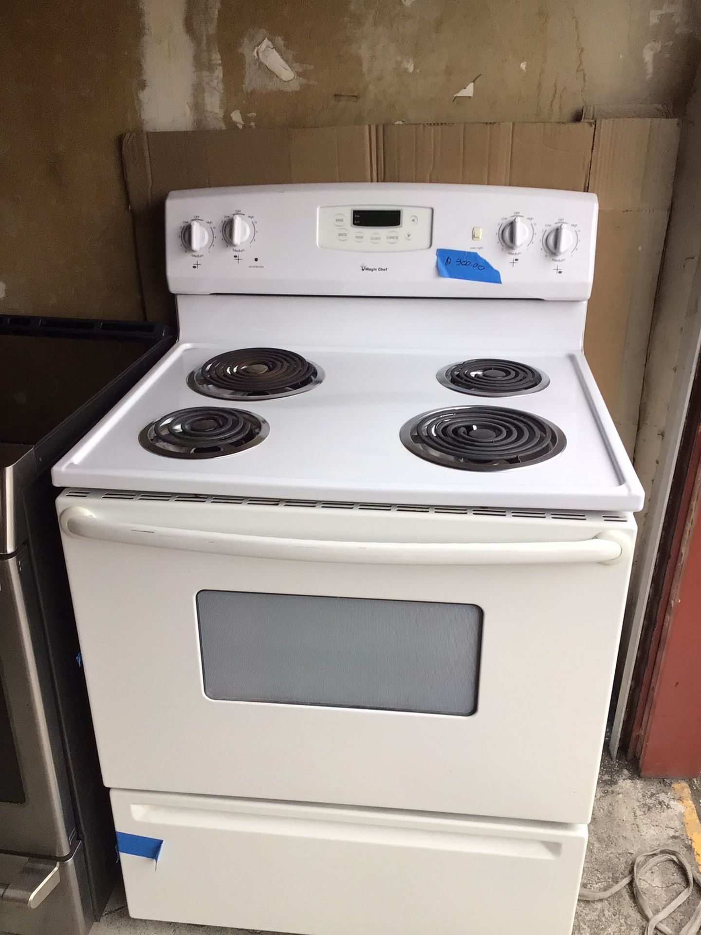 Magic Chef Electric Stove