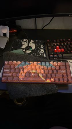 HiGround Pokémon Charizard Mechanical Keyboard