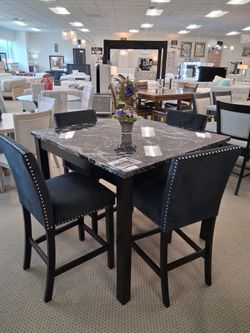 New 5pc Dining set