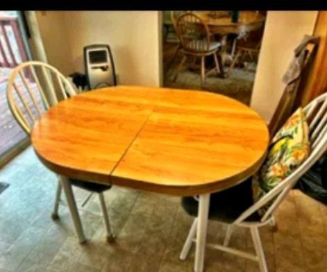 Small Kitchen Table And (2) Chairs