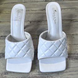 Olivia & Kate Ladies Quilted Stud Heel Slides Size 8 White