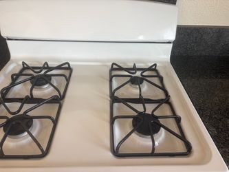 GE 4 burners stove