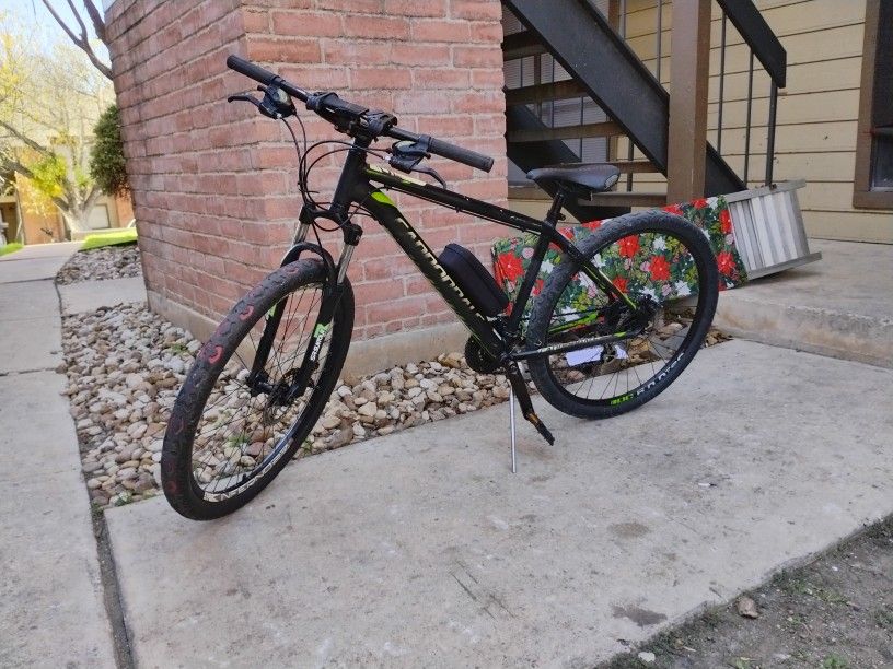 Cannondale 27.5 Fast Bike