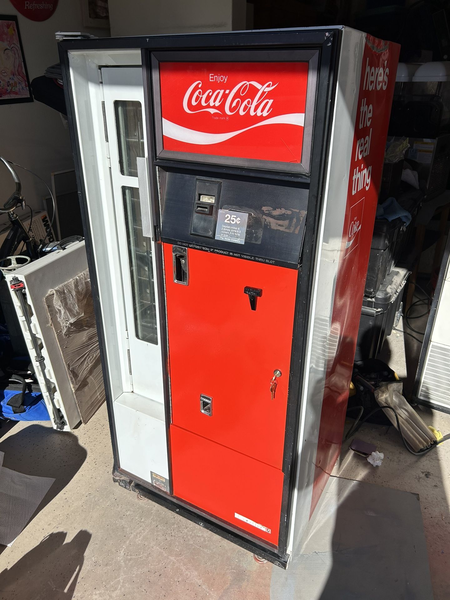Coca Cola Machine (Cavalier 64)