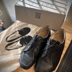 Black Leather Barefoot Shoes Women’s Size 10-10.5 Brand New