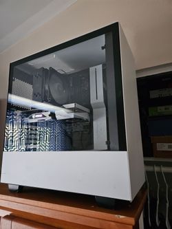 PC - RX 6650 XT / 16GB DDR4 / 512GB SSD