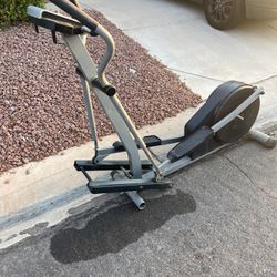 FREE NordicTrack CXT-910 Elliptical 
