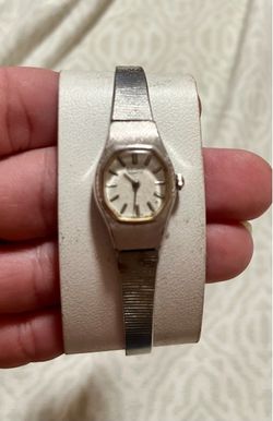 Vintage Seiko Women's Silver Dress Watch