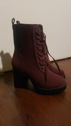 Women's burgundy boots