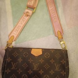 Luis Vuitton Shoulder Purse 