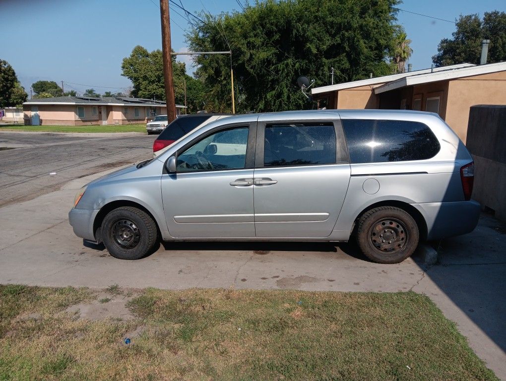 2006 KIA Sedona
