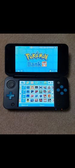 Nintendo 2DS XL in Blue/Black with Several Games