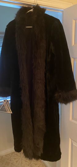 Ladies Small Black Faux Fur Coat