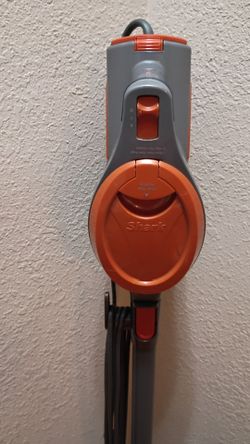 Shark vacuum (lightweight)