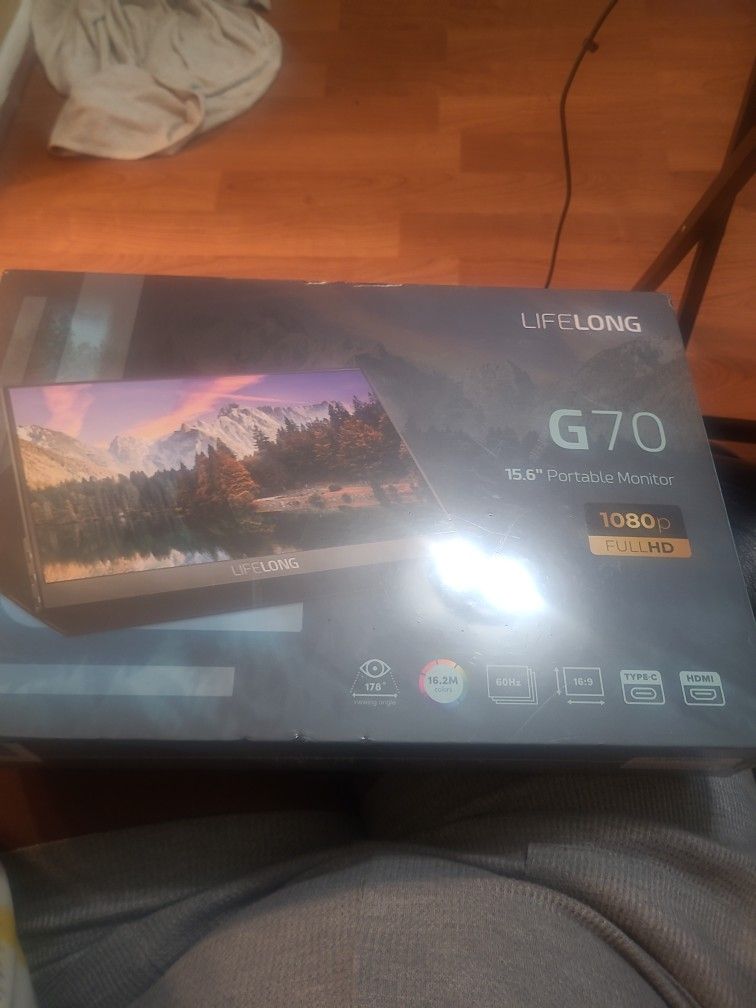 Lifelong G70 15.6 Portable Monitor