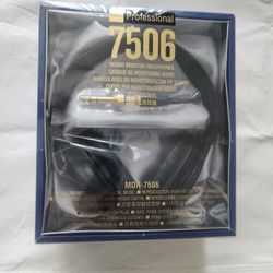 Sony MDR-7506 Closed-back Professional Headphones
