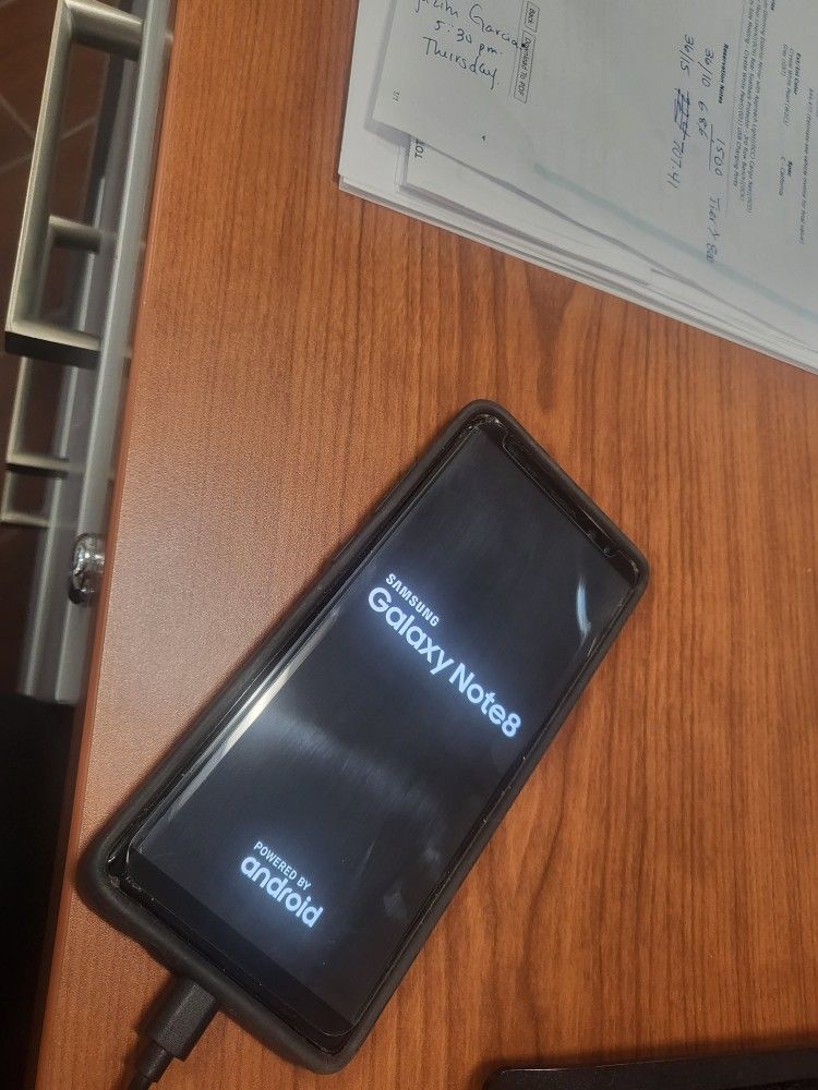 Note 8 Used - With Screensaver And Otterbox Case