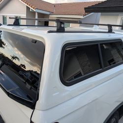 Honda Ridgeline Camper Shell / Topper – Leer 100XL – White – With Roof Rack