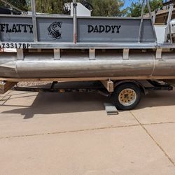 16' Pontoon W 30hp Honda
