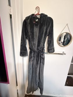 XL Gray Cozy Plush Fluffy Hooded Long Robe