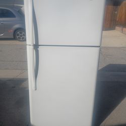 Refrigerator good conditions