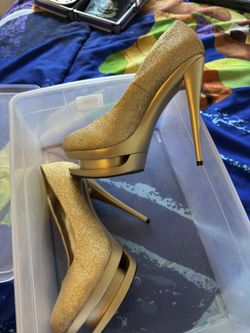Gold Heels 7 1/2