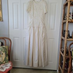 Great Color Beedet Dress