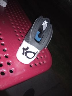 Kevin Durant basketball shoe