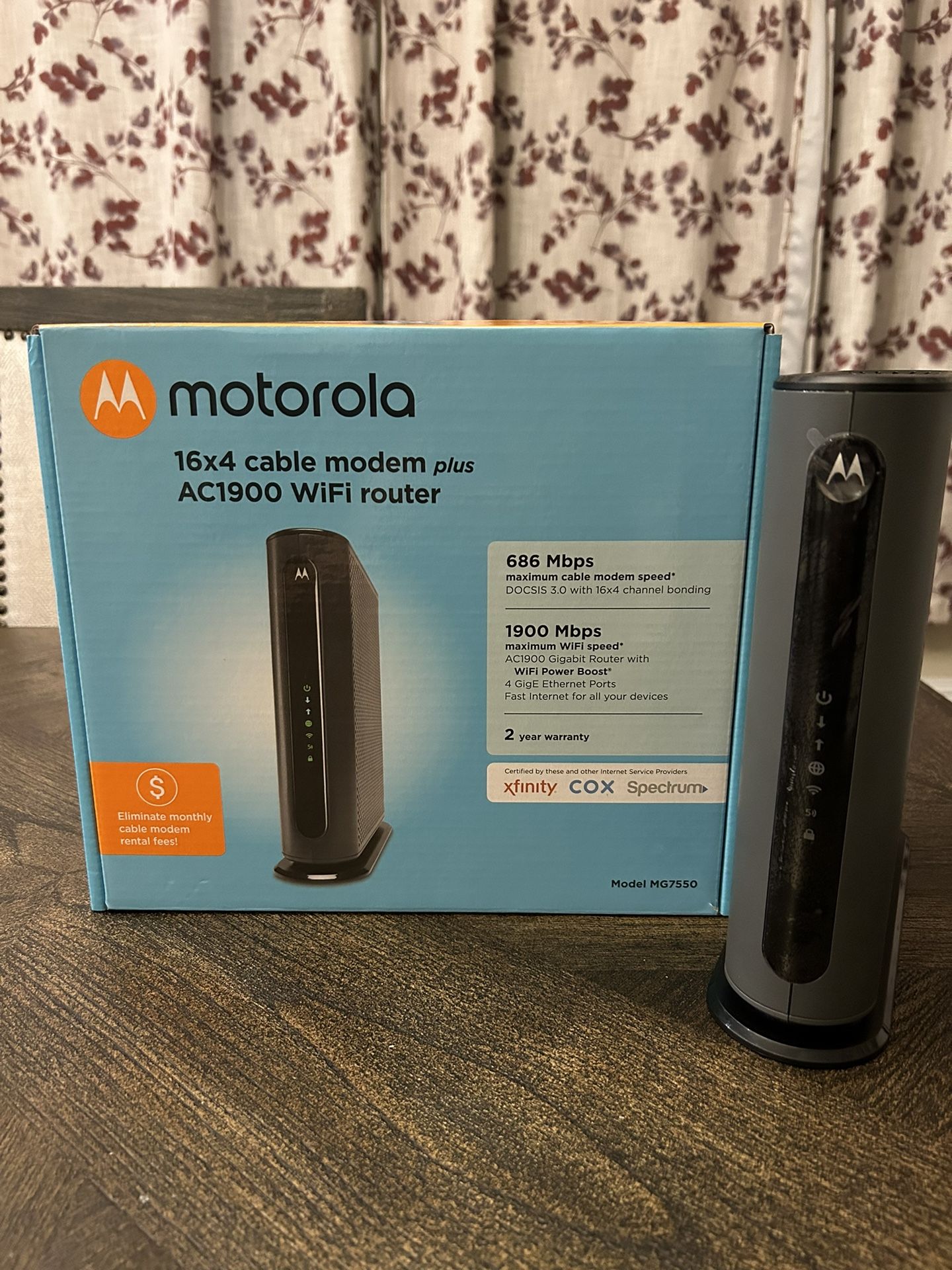 Motorola 16x4 Cable Modem Plus AC1900 WiFi Router 