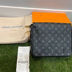 Brand New Louis Vuitton Messenger Bag – Monogram Eclipse Canvas 