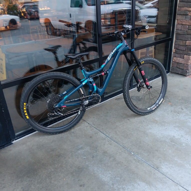 Yeti SB5 Mountain BIKE 