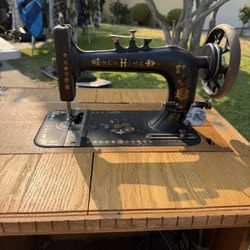 New Home Sewing Machine 